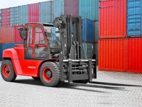 Stapler mit Verbrennungsmotoren Albers Fördertechnik