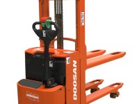 Doosan Albers Fördertechnik